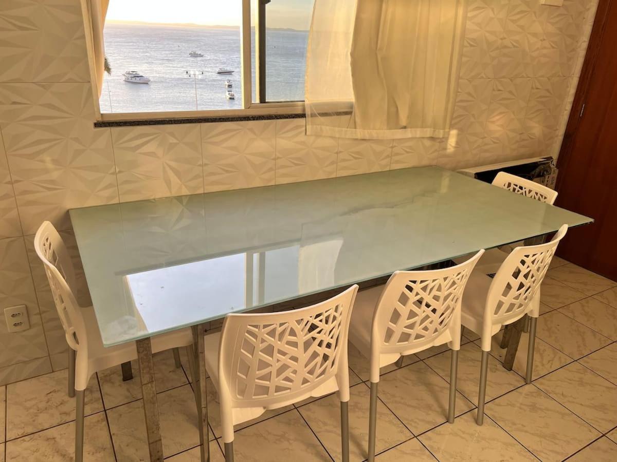 Apartamento No Farol Da Barra. Vista Deslumbrante Para O Mar! No Circuito Do Carnaval. Ao Lado Do Porto Da Barra ! السلفادور المظهر الخارجي الصورة