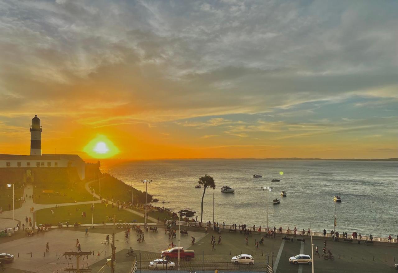 Apartamento No Farol Da Barra. Vista Deslumbrante Para O Mar! No Circuito Do Carnaval. Ao Lado Do Porto Da Barra ! السلفادور المظهر الخارجي الصورة